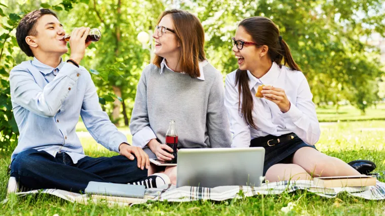 Poruka za mlade: 'Odgovornim pona&scaron;anjem budite primjer i podižite svijest o 'novom normalnom''