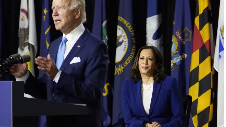 Biden i Harris proučili kako su  izbori u studenom 'bitka za du&scaron;u'  SAD-a: 'Ovo je ozbiljan trenutak'