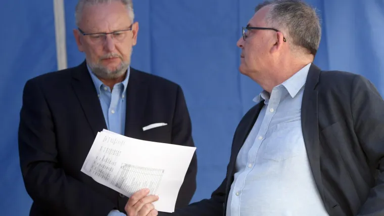 'U najkritičnijoj smo fazi borbe protiv korone', rekao je Stožer 10. travnja. Tada smo imali 88 zaraženih u danu, a sada ih je vi&scaron;e od 200