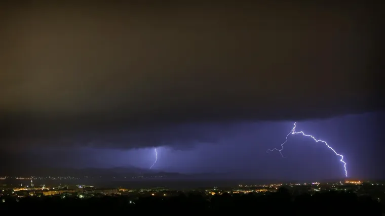 No, do tada ni&scaron;ta novo uz poslijepodnevne pljuskove i grmljavinu