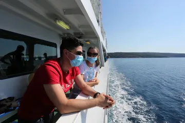 Zapovjednik je uzaludno trubio, nitko se nije odazvao