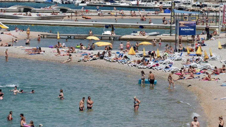 Stigao je kraj sezone? Hrvatskoj leđa okreću i Nijemci uznemireni slikama pretrpanih noćnih klubova!