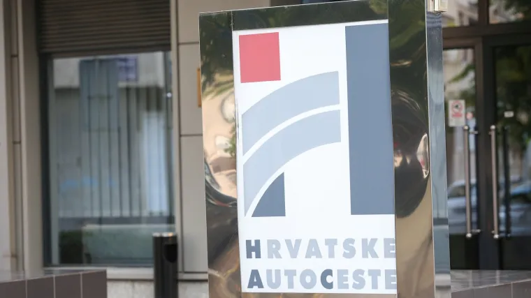 Zaposlenici HAC-a vlasniku vratili torbu punu novca! 'Možete se ponositi svojim dečkima!'