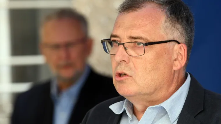 Promijenio se prosjek dobi novozaraženih, to može značiti samo jedno