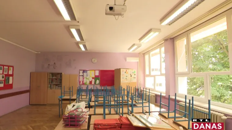 &Scaron;kola uskoro počinje, ali jo&scaron; se ne zna kako će izgledati! Ravnatelj za RTL: 'Nedostaje tehničkog osoblja!'