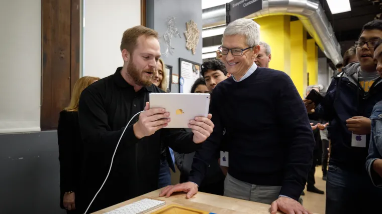 Pandemija ne može zaustaviti Apple: Pogledajte koliko sad vrijedi ta najmoćnija tehnolo&scaron;ka kompanija