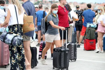 Kako se zaštititi od 'super brzog širenja' koronavirusa? 'Zima će biti izazov'