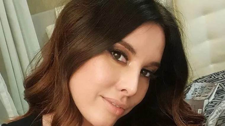 'Dečko me ostavio preko konobara...'