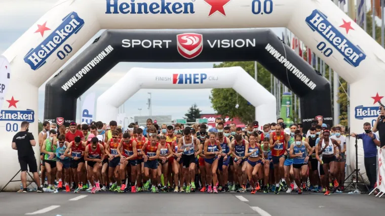 Tragedija na zagrebačkom polumaratonu: Trkač se po ulasku u cilj sru&scaron;io i umro