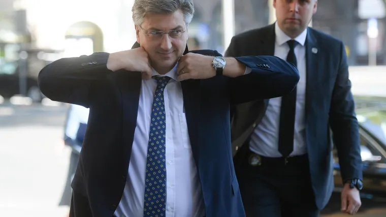 Andrej Plenković posjetio Goli otok: Dokumenta i zaklada Friedrich Ebert pozdravili taj potez