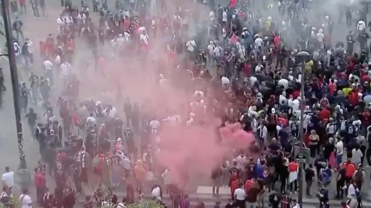 Nemile scene u francuskoj prijestolnici, policija bacila suzavac na navijače