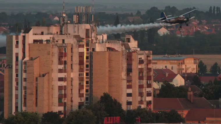 Osječani muku muče s letećom po&scaron;asti, a političari svaljuju odgovornost jedan na drugoga