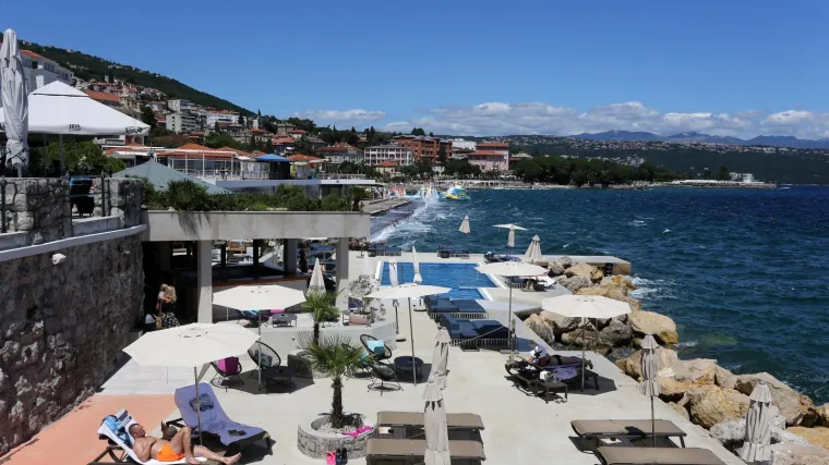 Turisti masovno bježe, na&scaron;a obala preko noći opustjela, a jedan grad je posebno 'stradao'