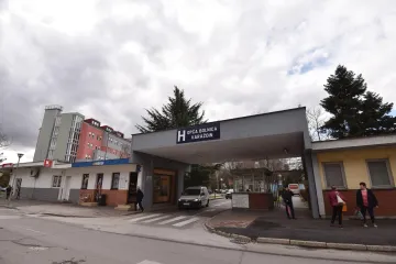Preko noći ostali bez 25 medicinara nakon što su operirali jednog mladića