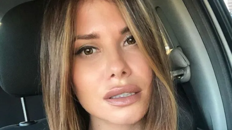 Svojim fanovima pohvalila se novom frizurom; 'Sviđa vam se?'