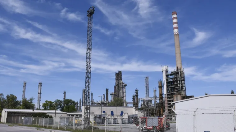 Radnici rafinerije Sisak upozoravaju na zastra&scaron;ivanja: 'Uprava im prijeti tužbama jer brane svoja radna mjesta'