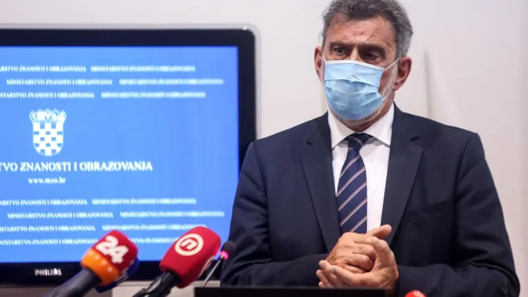 Ministar najavio izvanredno zapo&scaron;ljavanje spremačica, ali priznaje: 'Život van &scaron;kole ne možemo kontrolirati'