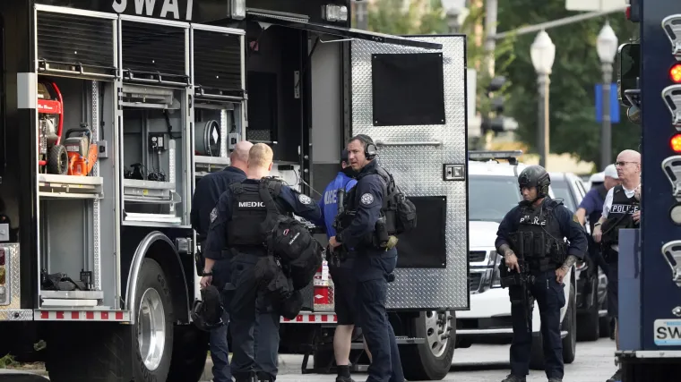 Policajac upucan u glavu nakon krvavog obračuna s naoružanim napadačem: 'Samo poku&scaron;avaju raditi svoj posao!'