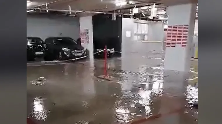 Nevrijeme poharalo Dalmaciju - u &Scaron;ibeniku totalna poplava, kod Brusja planula &scaron;uma