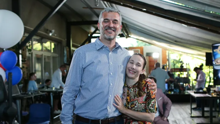 Raspudići imaju stan u Zagrebu i voze Volvo: Selak uz saborsku plaću dodatno zarađuje, a suprug je vi&scaron;e u&scaron;tedio