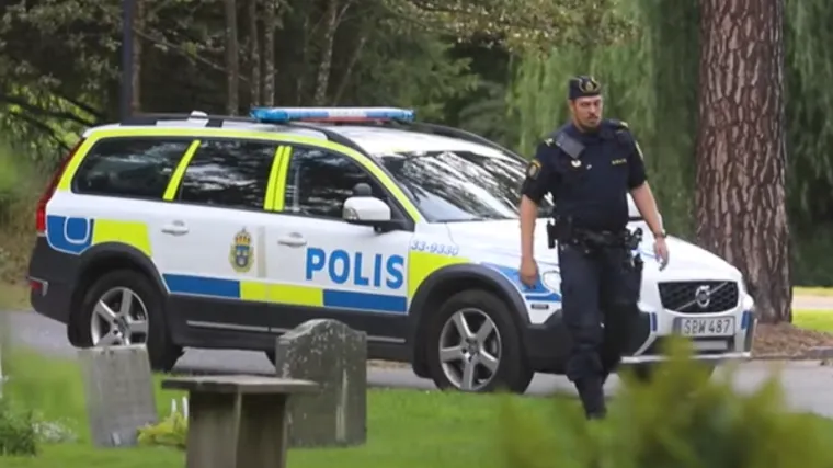 Mladići silovali dvojicu dječaka pa ih žive zakopali na groblju. Iživljavali se nad njima 10 sati