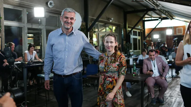 Ona zarađuje dosta vi&scaron;e, ali je Nino zato uspio vi&scaron;e u&scaron;tedjeti