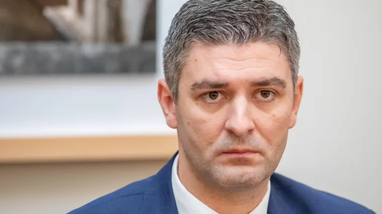 Gradonačelnik Dubrovnika u samoizolaciji, žena mu je pozitivna na koronavirus