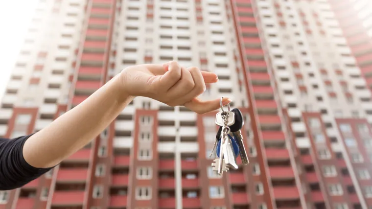 Ne želi cijeli život plaćati kredit: Djevojka traži da joj drugi daju 80.000 eura za kupnju stana