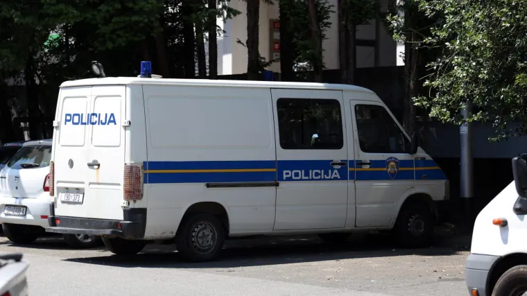 Policija uhitila lopova tijekom ilegalnog prelaska granice; Uzeo je vi&scaron;e od 120.000 kn