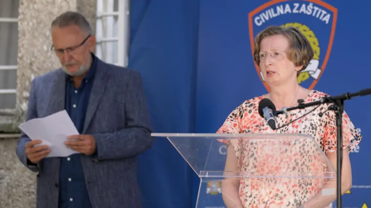 'Možete se zabavljati s prijateljima, ali...'