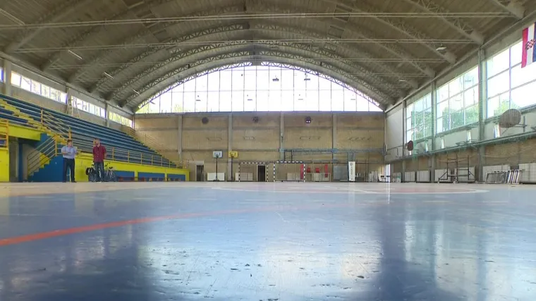 Posljedice osjeća i dječji sport: Klubovi koji su dosad treninge održavali u sportskim dvoranama nemaju gdje