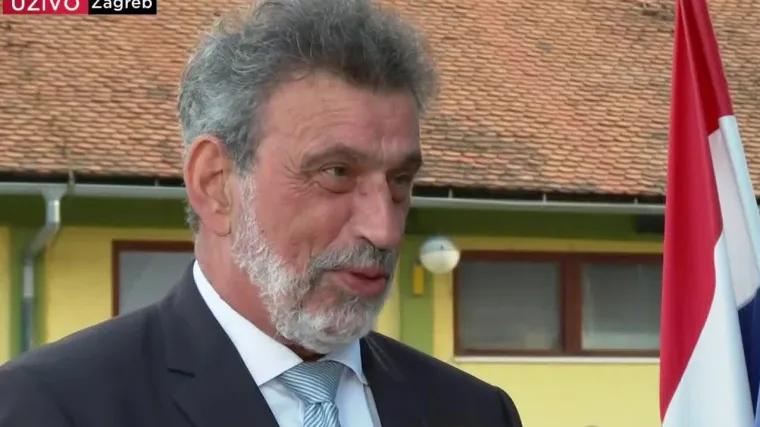 Ministar o prvom danu &scaron;kole: 'Jako sam zadovoljan. Učinili smo sve da djeca budu sigurna'