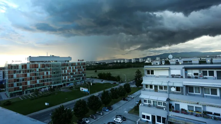 Stiže osjetno hladnije i vjetrovitije vrijeme, no čini da obilnijh ki&scaron;a ipak neće biti