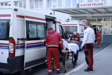 Dalmacija ponovno bilježi blagi porast novooboljelih koronavirusom: Preminula jedna osoba