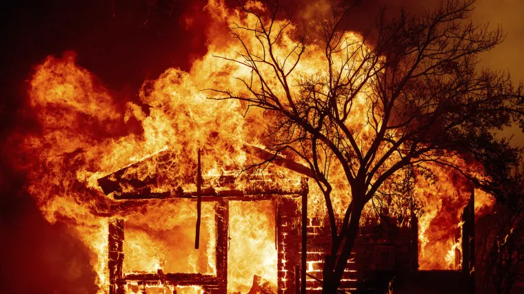 Požari u Kaliforniji plamte na području 80 puta većem od Pariza: 'A još smo daleko od kraja požarne sezone'