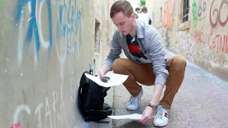 Kako je Luka pomogao malenome šišmišu: Svi su samo prolazili, jedino je on stao i provjerio je li živ
