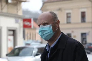 Župan Kolar o prevelikim maskama: 'Trebalo je provjeriti je li distribucija provedena na pravi način'