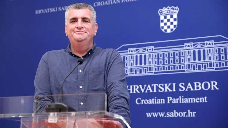 Zbog ilegalnih migranata Bulj traži angažiranje vojske na granicama: 'Vlada se pona&scaron;a kao Alisa u zemlji čudesa'