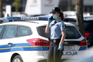 Skrenuo je s kolnika i umro na mjestu