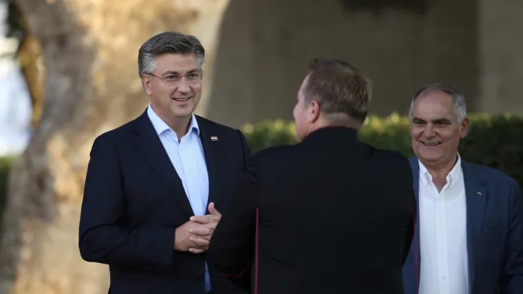 Plenković progovorio o kandidatima HDZ-a za gradonačelnika Zagreba, a o&scaron;tro o Mostovcima: 'Nisu mi uopće zanimljivi. Znam ih bolje nego vi'