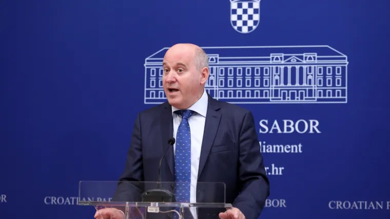 'Stožer nije paradržavno tijelo i to su potvrdili suci Ustavnog suda. I struka je stala i stoji iza ovakve odluke'