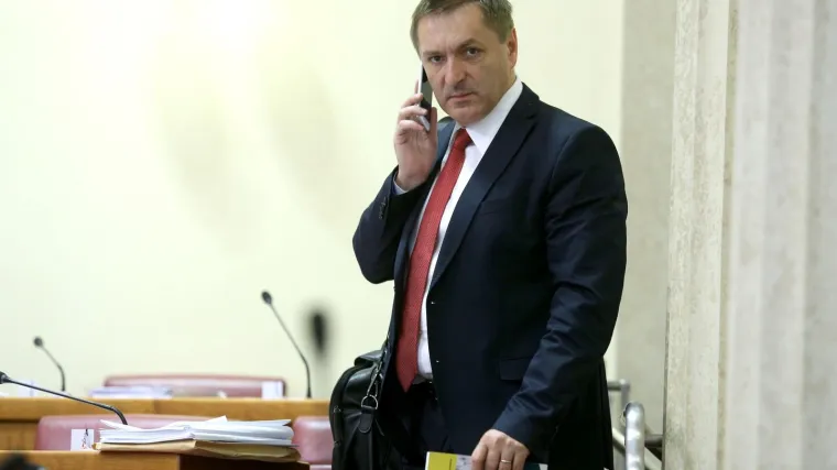 Sporna nabava automobila: Barišićem se na dan uhićenja bavilo i Povjerenstvo za sukob interesa