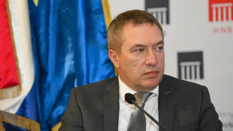 Sumnjičavi Jure iz Siemensa stvarao probleme Kovačeviću i Peteku: 'Zaobiđite Juru, on je se*onja'