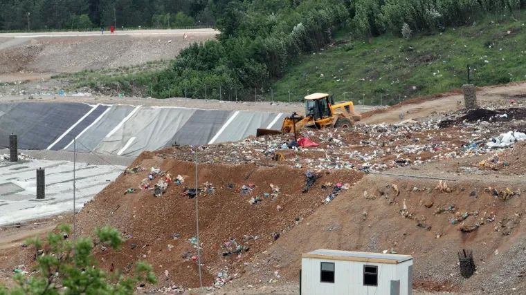 Guše se u smradu, a sada Riječani imaju novi problem: Marišćina diže cijene otkupa miješanog otpada za 151 posto!