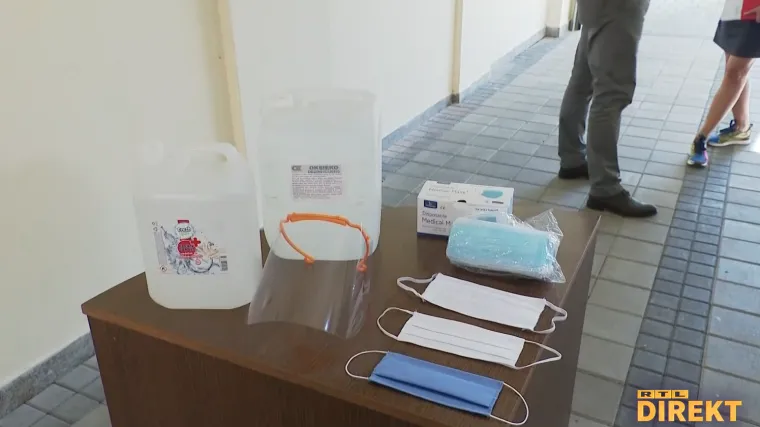 Velike zavrzlame iz malog Zagorja: Učenici dobili prevelike, a onda i premale maske. Ovoga puta nije kriva Županija