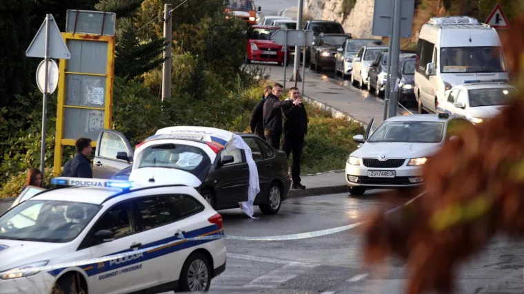 'Kroz prozor automobila ispalili su mu &scaron;est hitaca u glavu'