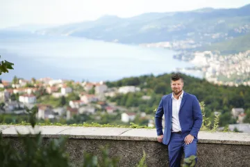 'Najgore je kad si mlad, buntovan, a svoje revolucije vodiš na fejsu. Treba se aktivirati...'