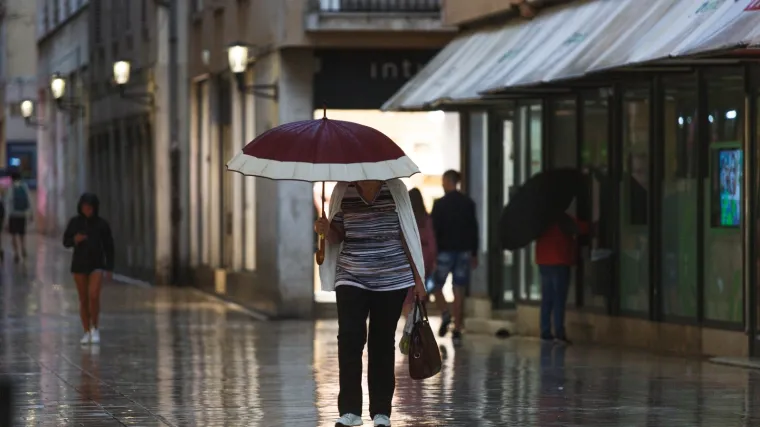 Grmljavinski pljuskovi, tuča, pijavice, a očekuje se i prvi ovogodi&scaron;nji snijeg!