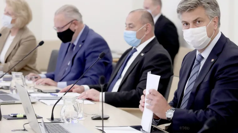 'Kome bi bilo vi&scaron;e u interesu nego meni da znam sve prije nego &scaron;to pukne. Institucije ne dolaze meni na ispovijest'