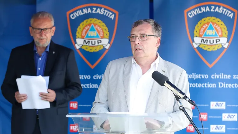 212 novih, 3 preminula; Capak otkrio kakvi će biti blagdani